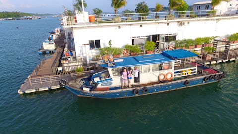 Smith Marine Floating Restaurant